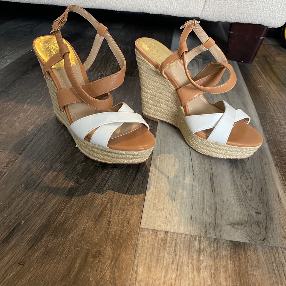 Vince Camuto Wedges Size 8